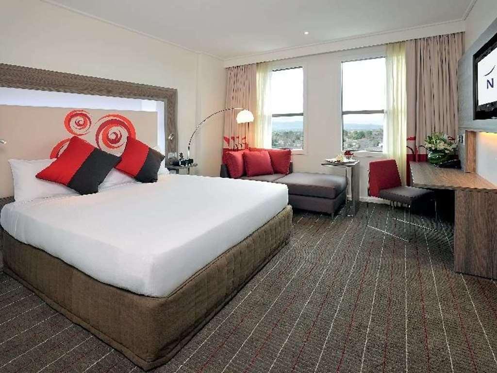 Novotel Melbourne Glen Waverley Zimmer foto
