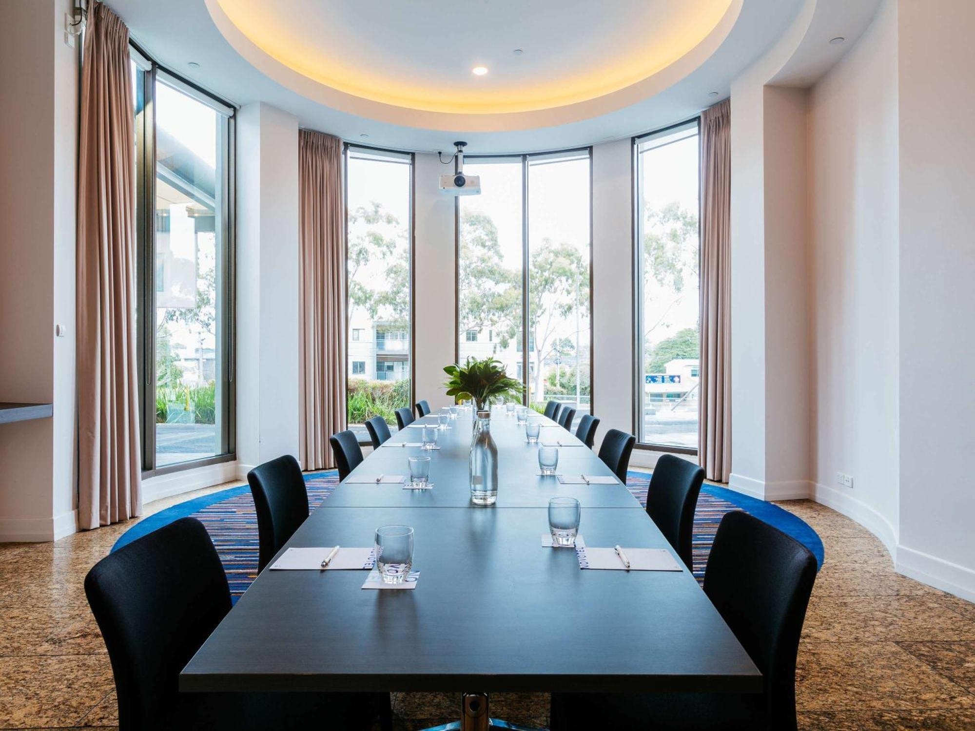 Novotel Melbourne Glen Waverley Exterior foto