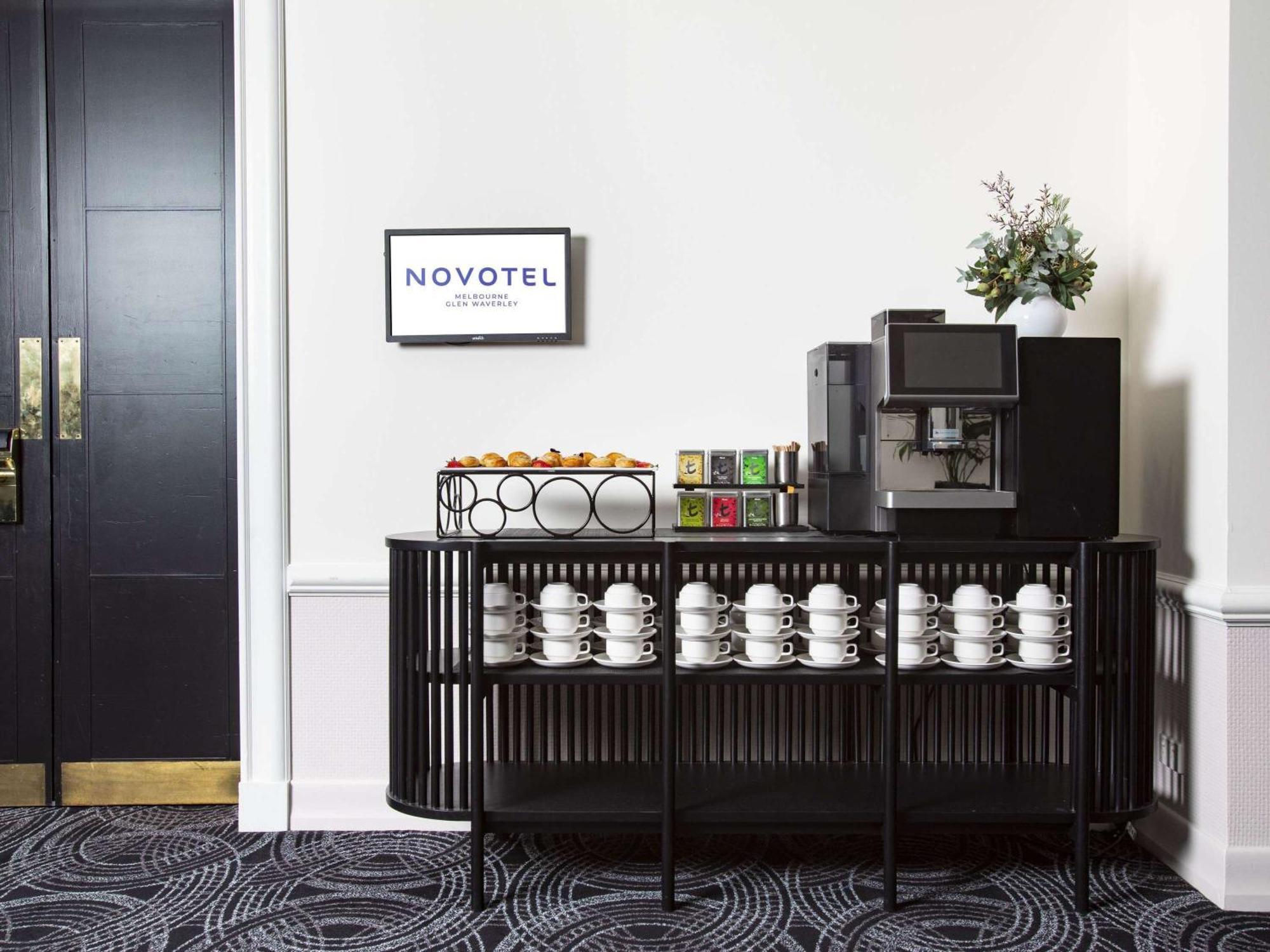 Novotel Melbourne Glen Waverley Exterior foto